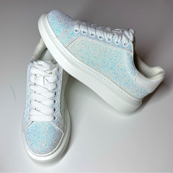 Aldo Women’s Sparkling White Glitter Sneakers Size- 7 ( New ) - Picture 1 of 10